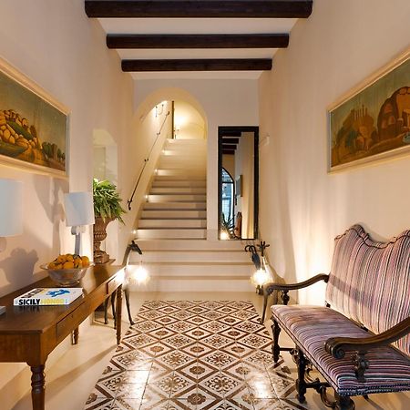 Palazzo Arone Dei Baroni Di Valentino Hotel Palermo Exterior foto